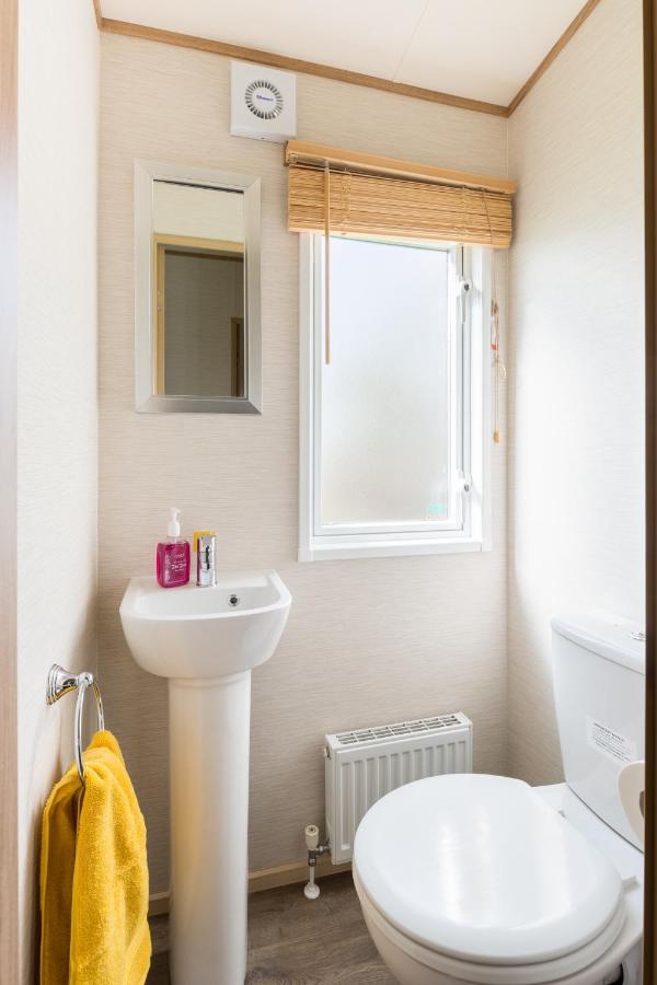 Cottontail Lodge - Hot Tub - Pet Friendly South Cerney Exteriér fotografie