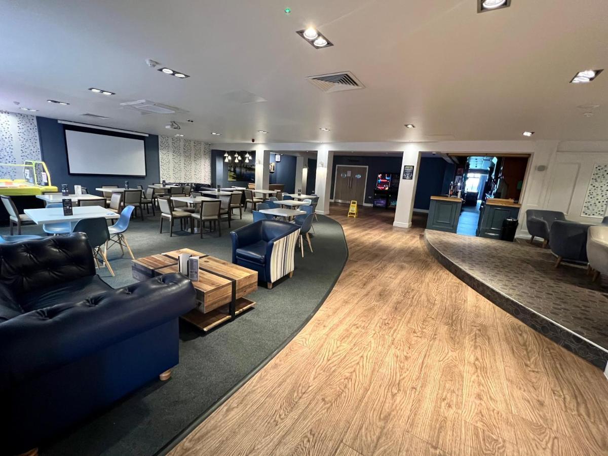 Cottontail Lodge - Hot Tub - Pet Friendly South Cerney Exteriér fotografie